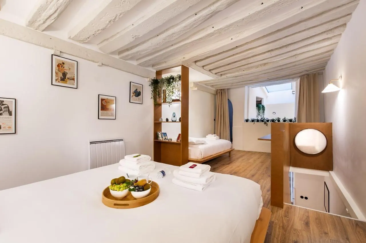 Apartment Cmg Magnifique Appartement D'Architecte - 5P - Le Marais Paris France